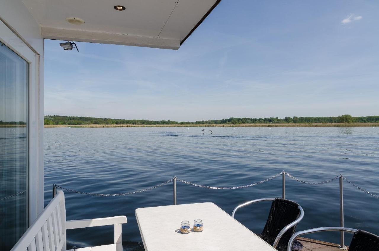 Hausboot Ferienwohnung auf dem Wasser Kolonie Zern Exterior foto